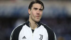 Chiêu Mộ Dusan Vlahovic Từ Juventus
