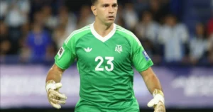 Emiliano Martinez xác nhận rời Aston Villa